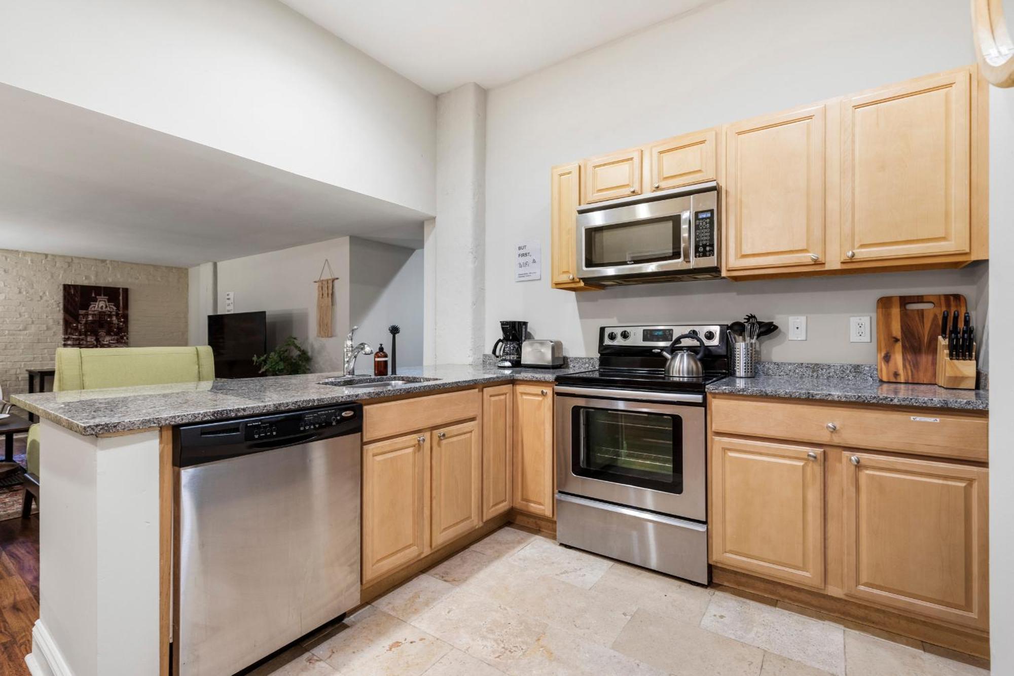 Sleeps 4! 2Br, Gym, Free Parking, Close To Major Attractions 费城 外观 照片